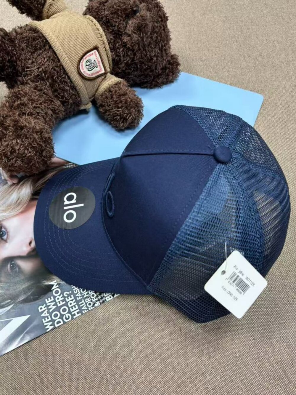 🎵Alo Navy Blue Trucker Hat Basic Urban Everyday Style 🧢 - Picture 4 of 4